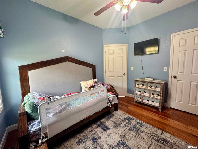 17794 E FAIRFIELD Road, Mt Vernon, IL 62864