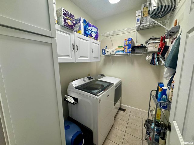 17794 E FAIRFIELD Road, Mt Vernon, IL 62864