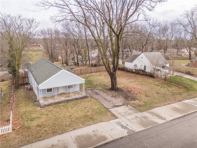 115 N Arlington Avenue, Independence, MO 64053
