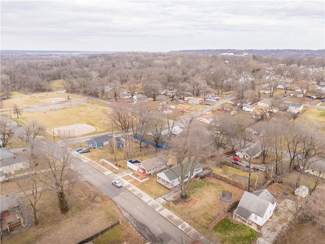 115 N Arlington Avenue, Independence, MO 64053