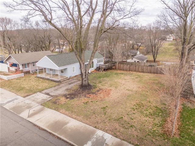 115 N Arlington Avenue, Independence, MO 64053