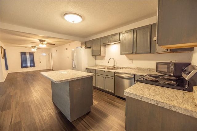 115 N Arlington Avenue, Independence, MO 64053