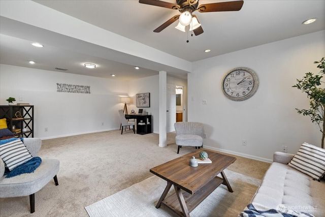 7918 W Glen Drive, Everett, WA 98203