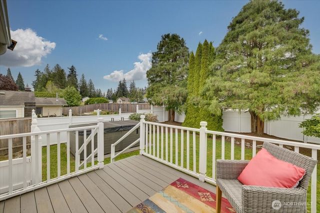 7918 W Glen Drive, Everett, WA 98203