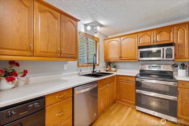 7918 W Glen Drive, Everett, WA 98203