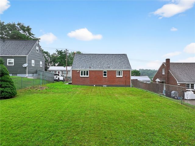 88 Pennsylvania Blvd., Monessen, PA 15062