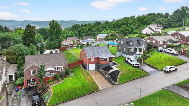 88 Pennsylvania Blvd., Monessen, PA 15062