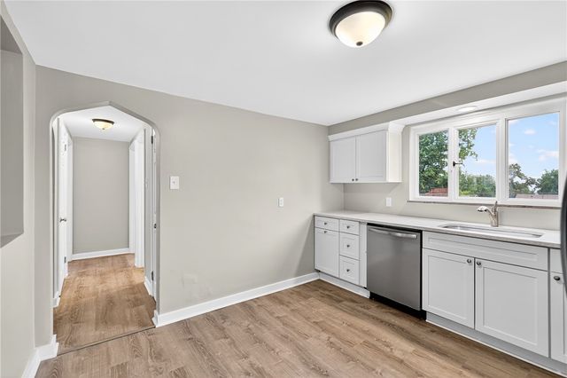 88 Pennsylvania Blvd., Monessen, PA 15062