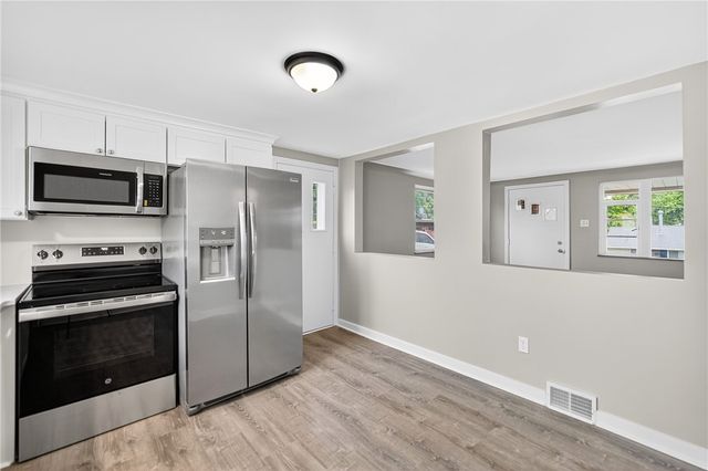 88 Pennsylvania Blvd., Monessen, PA 15062