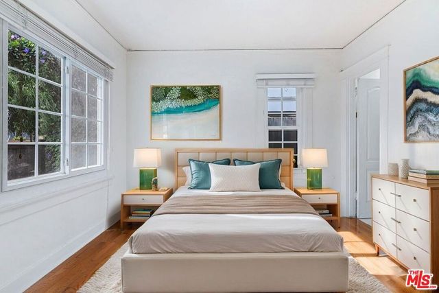 1537 Cabrillo Avenue, Venice, CA 90291