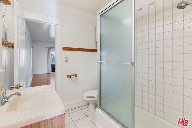 1537 Cabrillo Avenue, Venice, CA 90291