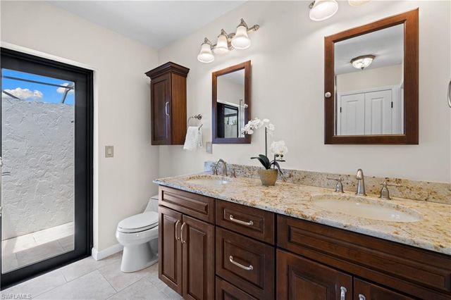 214 Torrey Pines PT, Naples, FL 34113