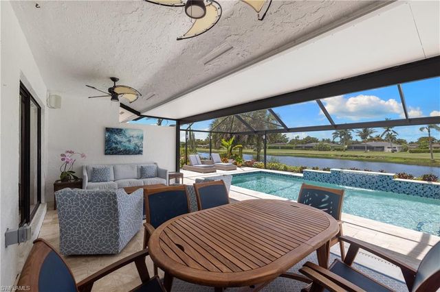 214 Torrey Pines PT, Naples, FL 34113