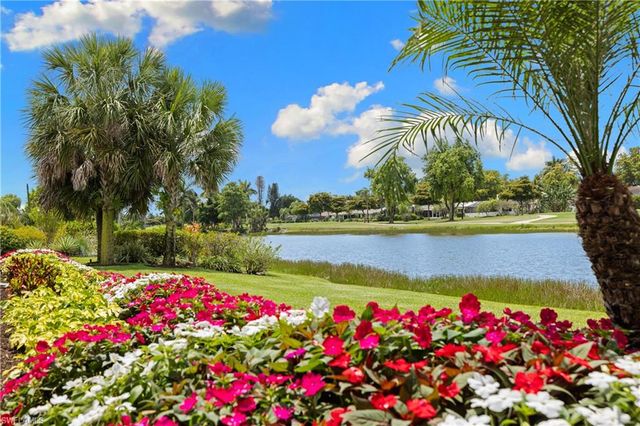 214 Torrey Pines PT, Naples, FL 34113