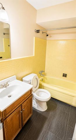 25055 Pierce Street, Southfield, MI 48075
