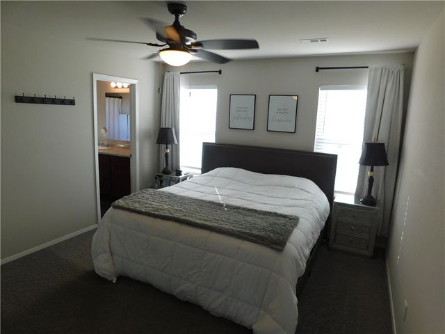 7931 Bridgegate Avenue, Springdale, AR 72762