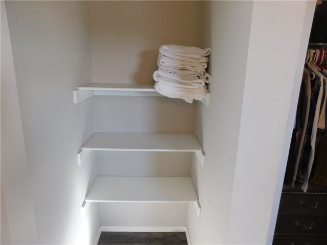 7931 Bridgegate Avenue, Springdale, AR 72762