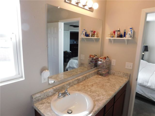 7931 Bridgegate Avenue, Springdale, AR 72762