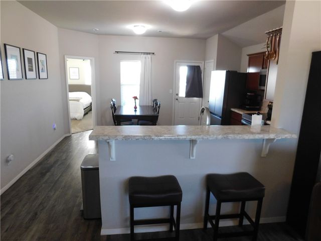 7931 Bridgegate Avenue, Springdale, AR 72762