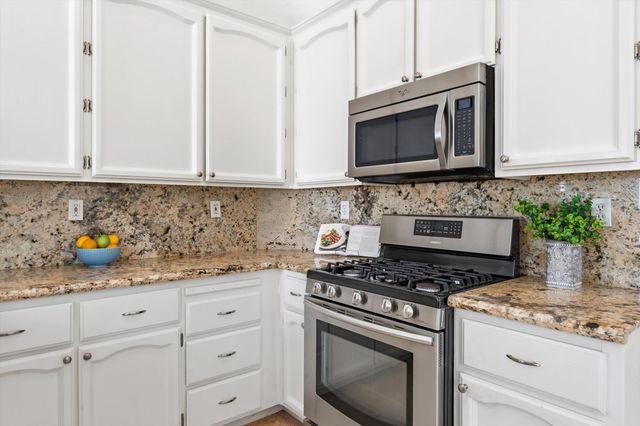 276 Tork Ct, Folsom, CA 95630