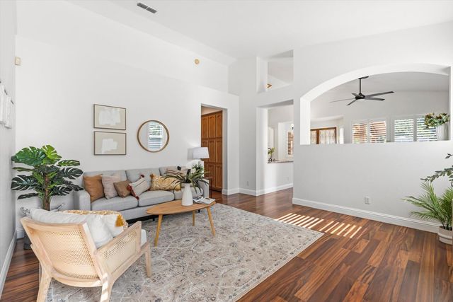 276 Tork Ct, Folsom, CA 95630