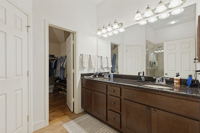 1142 N Bishop Avenue, Dallas, TX 75208