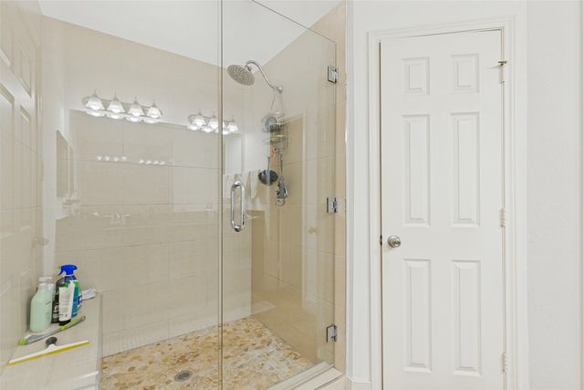 1142 N Bishop Avenue, Dallas, TX 75208