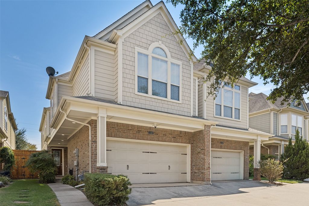 1142 N Bishop Avenue, Dallas, TX 75208
