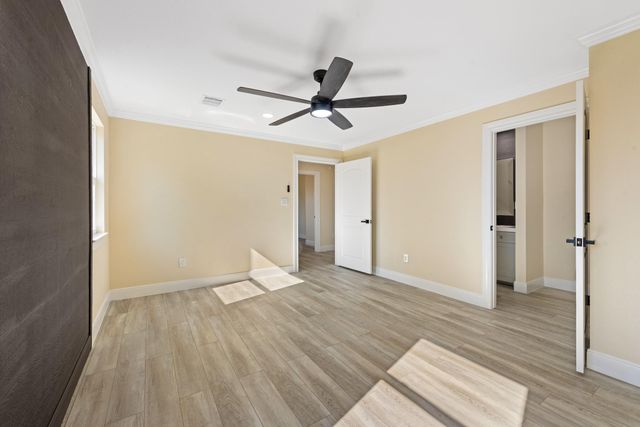 1121 Lowery Street, Bryan, TX 77803