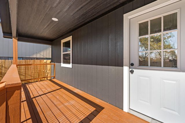 1121 Lowery Street, Bryan, TX 77803