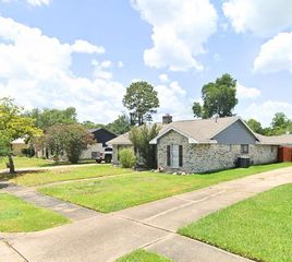 8323 Lettie Street, Houston, TX 77075