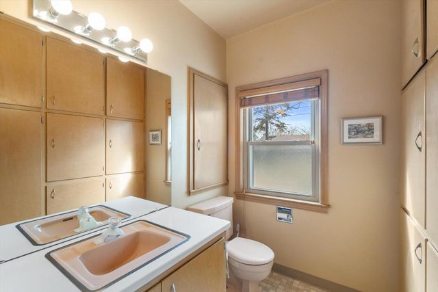 726 Orchard STREET, Racine, WI 53405