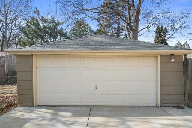 726 Orchard STREET, Racine, WI 53405