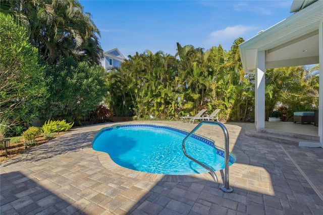 272 SHORE DRIVE, Palm Harbor, FL 34683