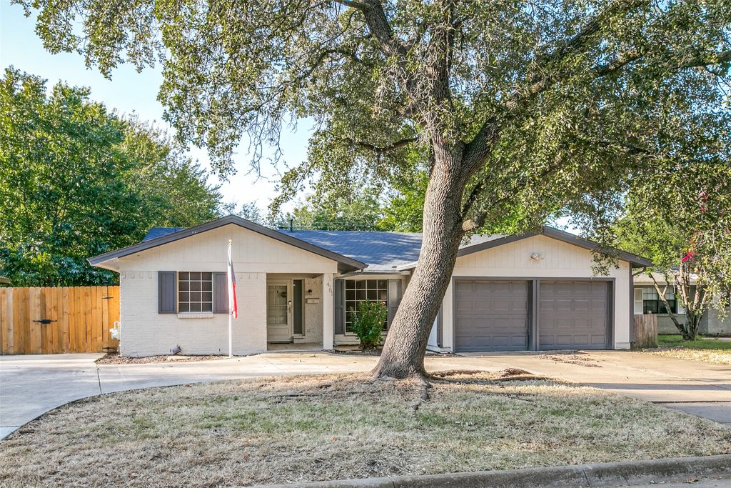 4701 Highgrove Drive, Fort Worth, TX 76132 — exterior