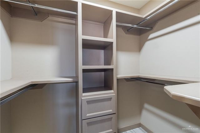 515 Pine Oak Street, Donna, TX 78537