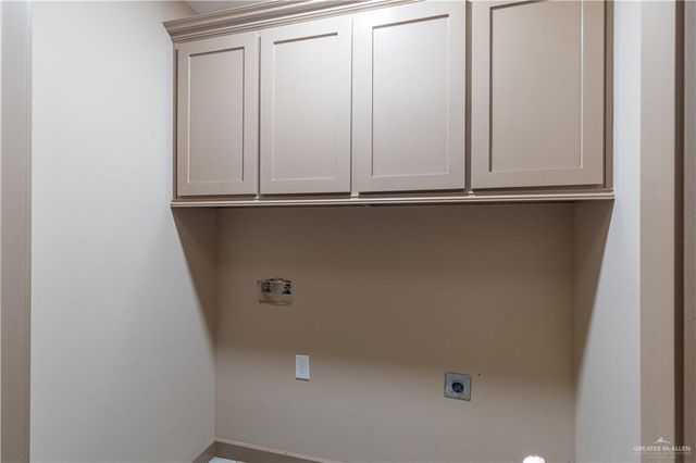 515 Pine Oak Street, Donna, TX 78537