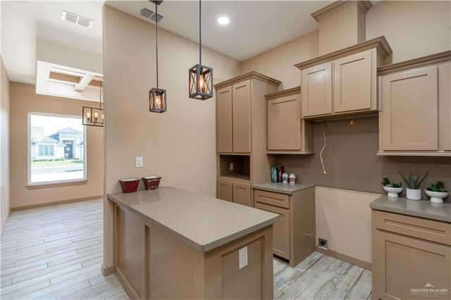 515 Pine Oak Street, Donna, TX 78537