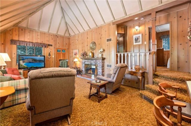 29059 Hook Creek Road, Cedar Glen, CA 92321