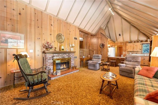 29059 Hook Creek Road, Cedar Glen, CA 92321