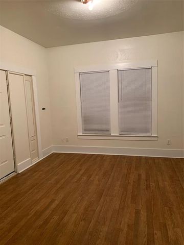214 Sidney Street, Houston, TX 77003