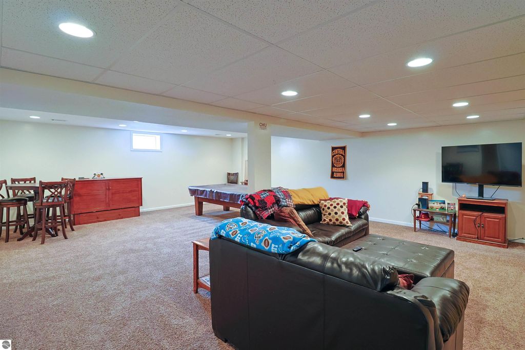 Image 17 of property listing at 1631 Heritage Way, Mt Pleasant, MI 48858