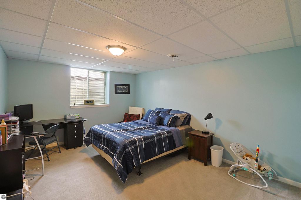 Image 19 of property listing at 1631 Heritage Way, Mt Pleasant, MI 48858