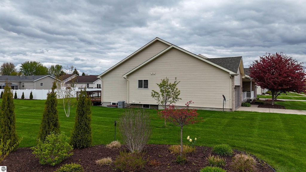 Image 23 of property listing at 1631 Heritage Way, Mt Pleasant, MI 48858
