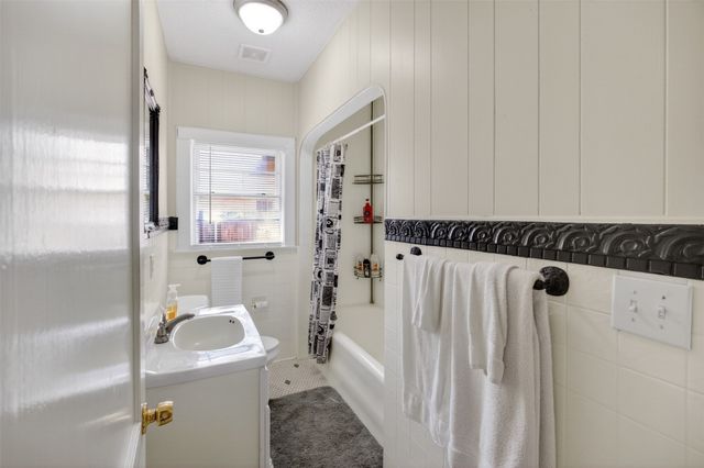 3315 Rogers Avenue, Fort Worth, TX 76109