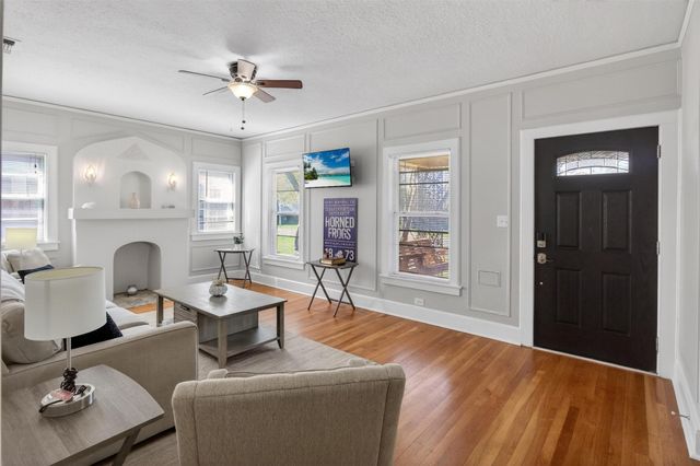 3315 Rogers Avenue, Fort Worth, TX 76109