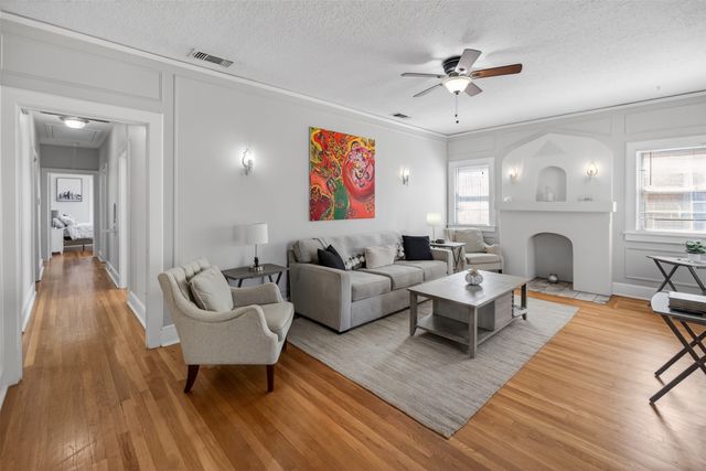 3315 Rogers Avenue, Fort Worth, TX 76109