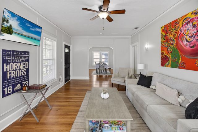 3315 Rogers Avenue, Fort Worth, TX 76109