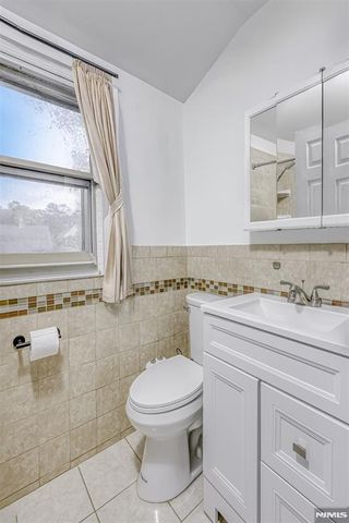 22 Wanaque Avenue, Wanaque, NJ 07420