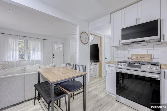 22 Wanaque Avenue, Wanaque, NJ 07420